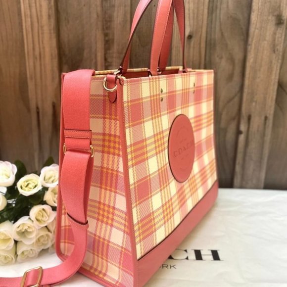coach Dempsey Tote 40 With Garden Plaid Print And Coach Patch c8200 - Picture 2 of 15